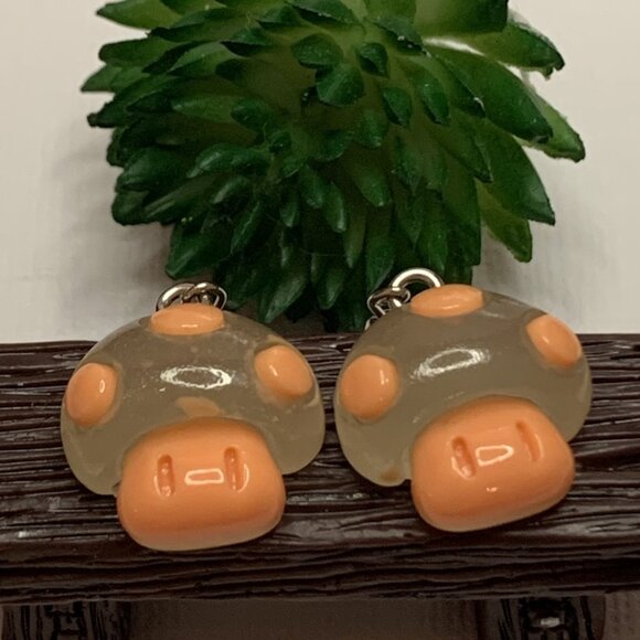 Mushroom Earring, Mario Earring, Gift Idea, Silly Earring, Anime Earring - Picture 2 of 5